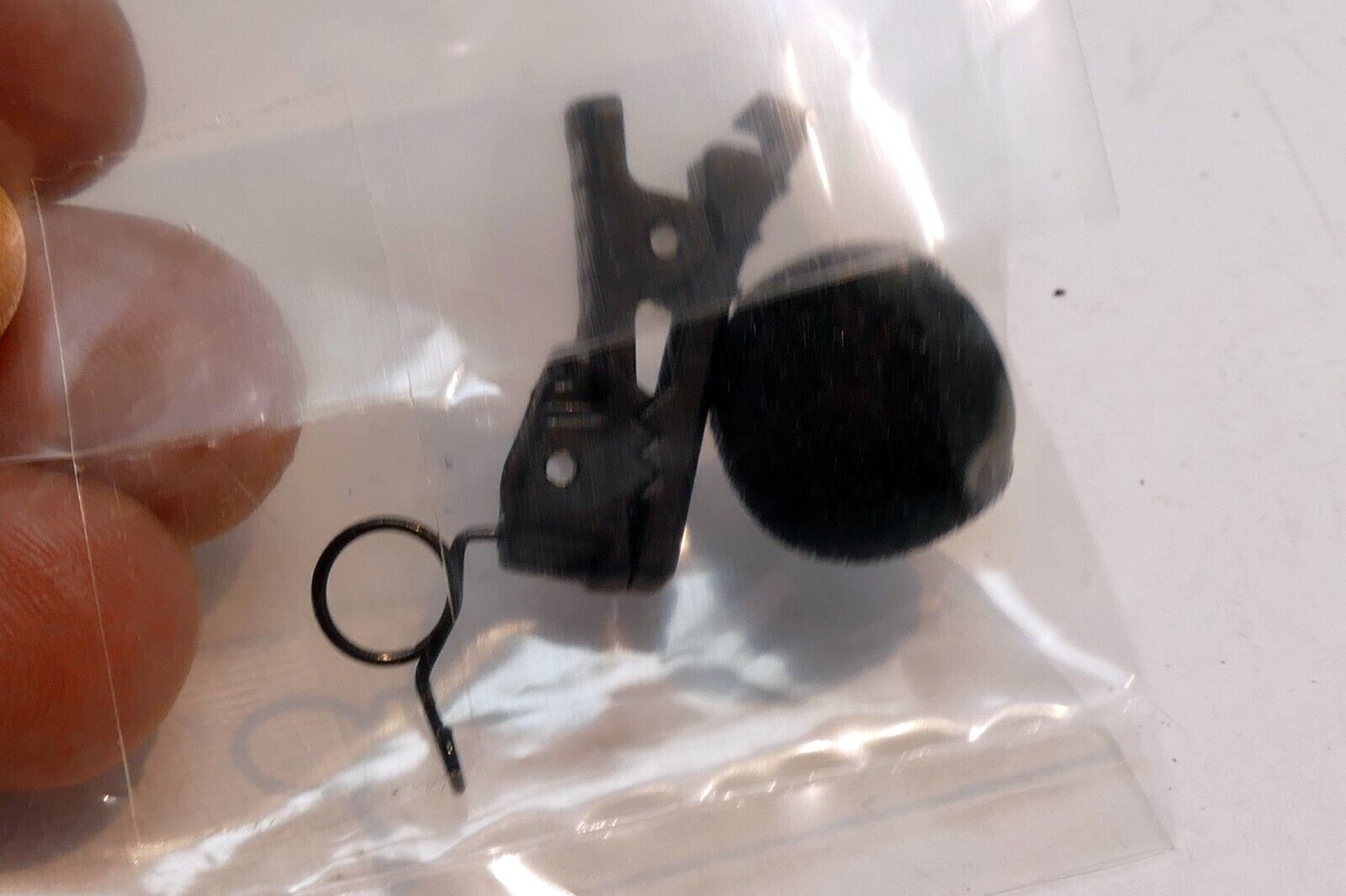 Universal Foam Windscreen &  Tie Clip for ALL Lavalier Microphone