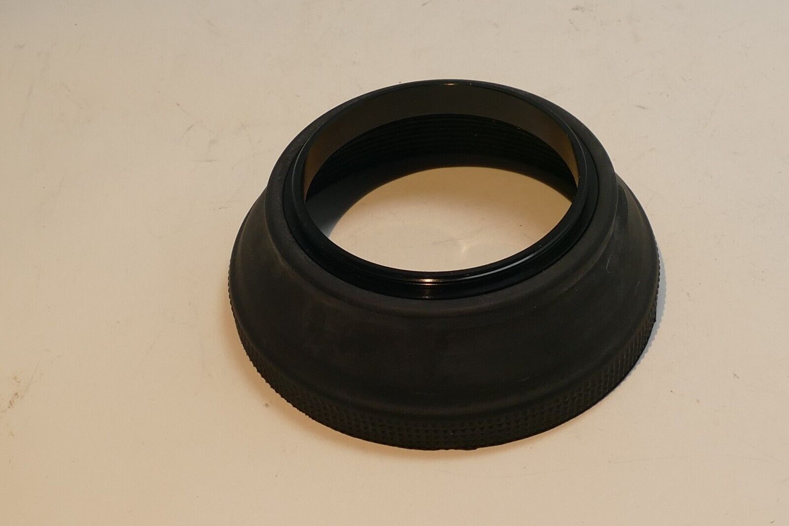 52mm Rubber Lens Hood Shade double threaded with small hole on the side