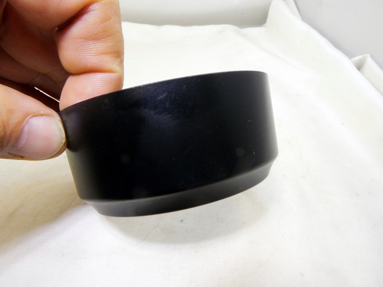 71mm ID  Plastic Lens Hood  twist on type (unknown brand)