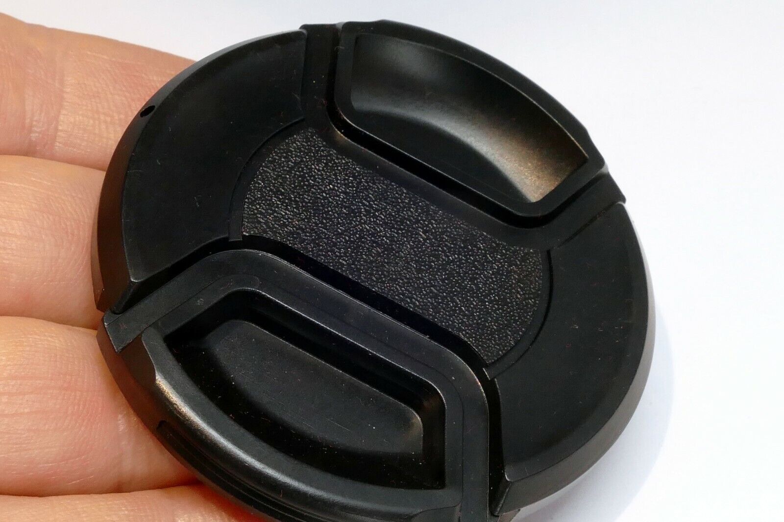 62mm Lens Front Cap snap on type Black