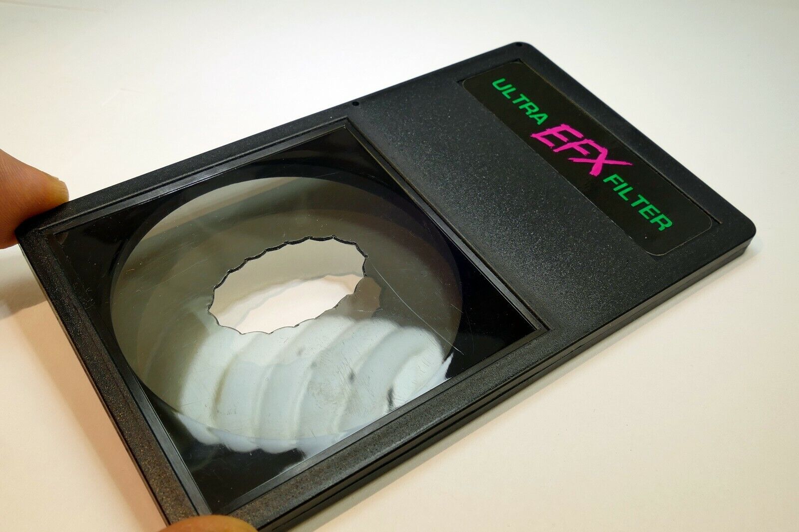 LINDAHL Specialties Ultra EFX Vignette Low Key Vertical Drop in Lens Filter