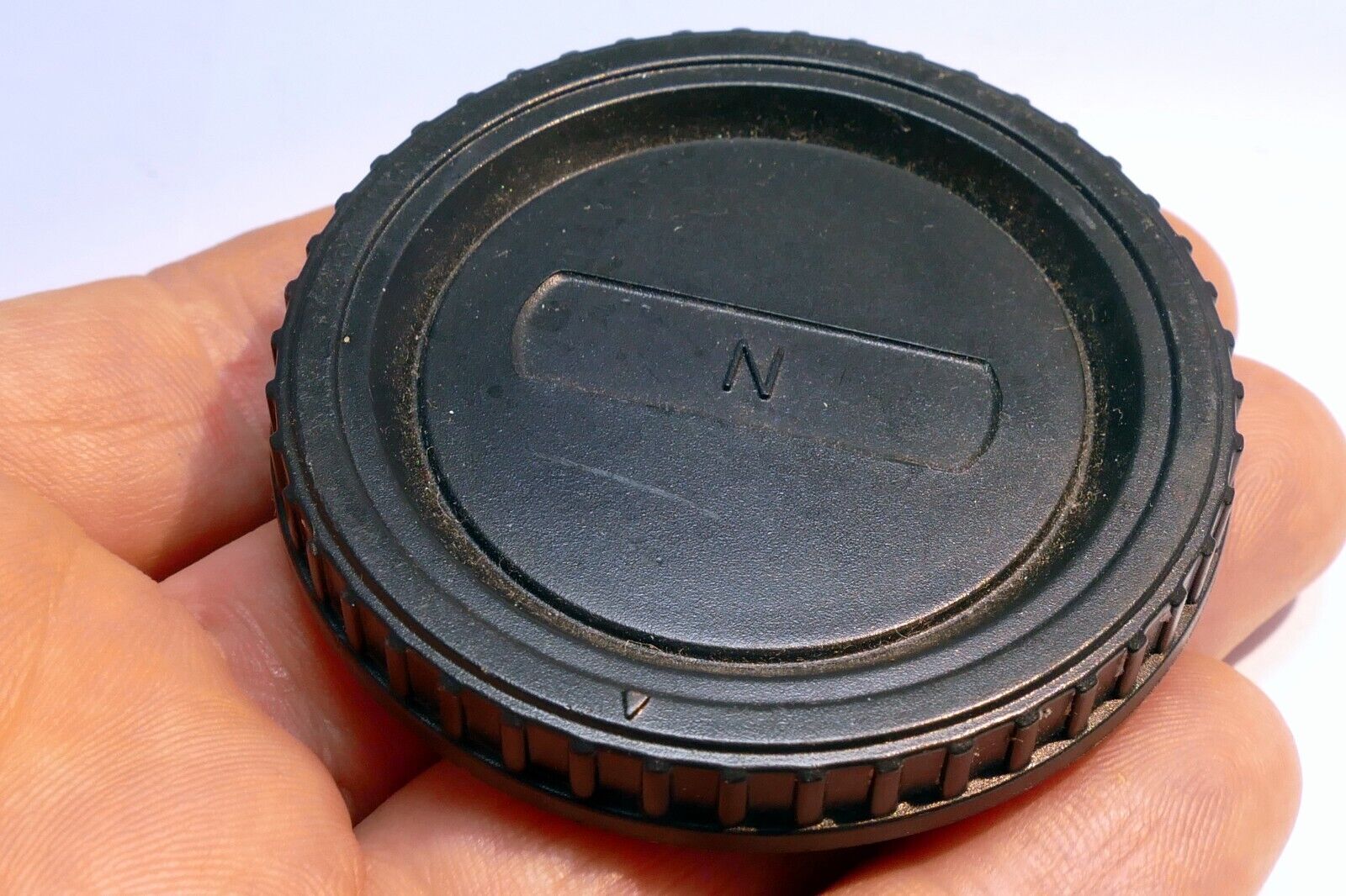 "N" camera body cap for Nikon F cameras D3200 D3500