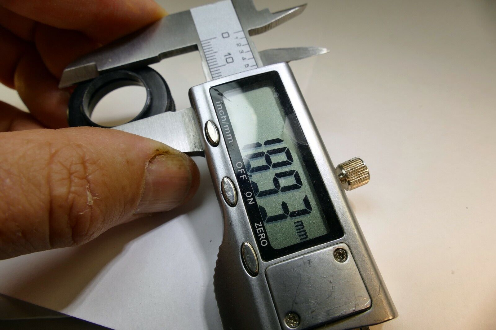 Ednalite G series IV 4 Filter holder  w/ retaining ring 19mm screw in  type