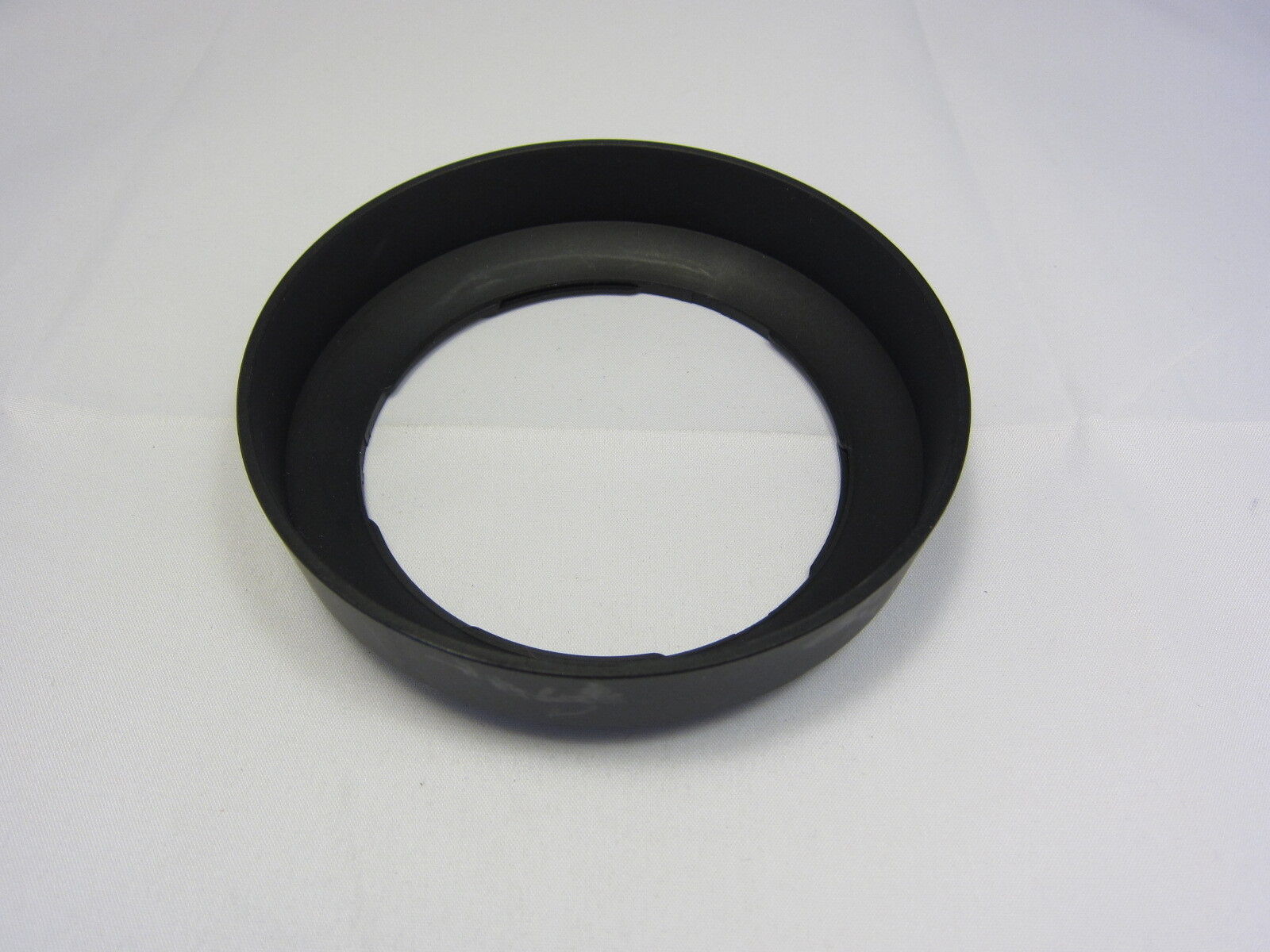 72mm  wide angle Twist On Lens Hood 9301045