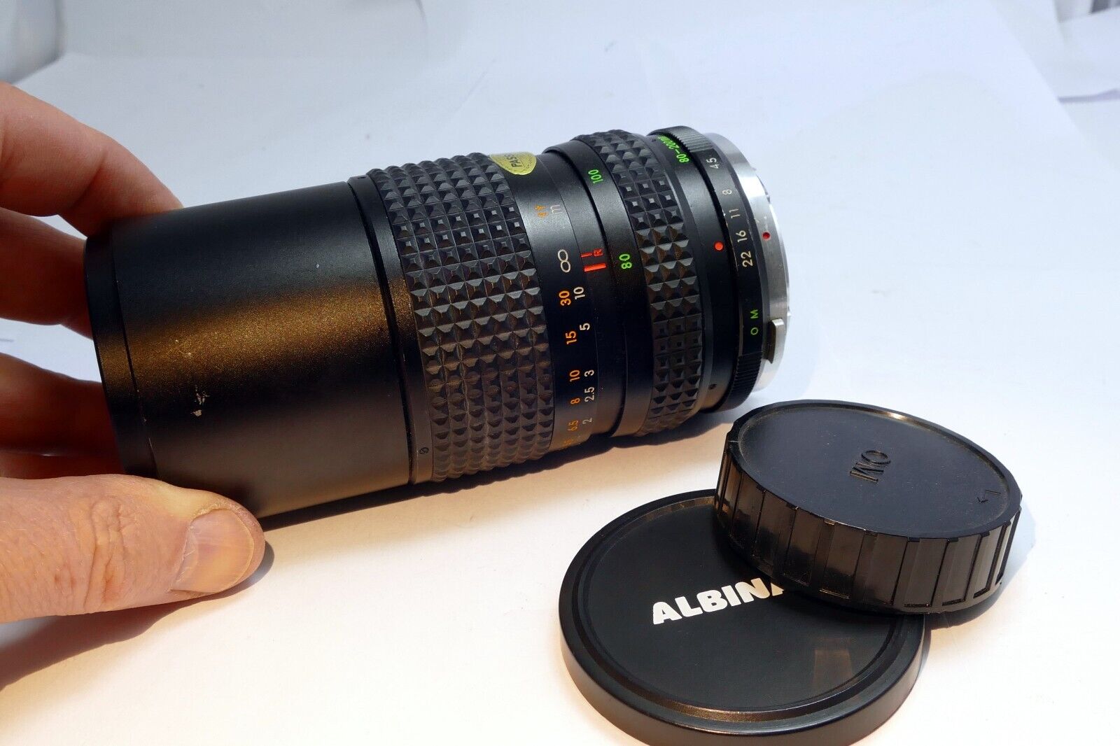 Albinar  80-200m f4.5 Lens for Olympus OM mount manual focus telephoto