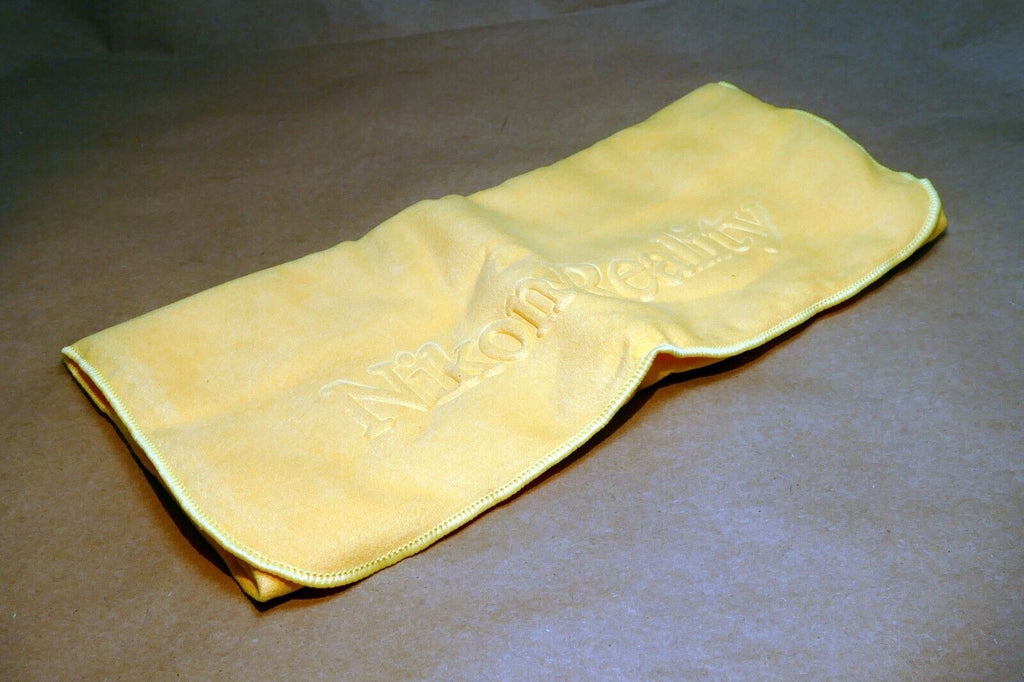 Nikon REALITY Case Lens soft pouch for NIKKOR 70-200mm f/2.8 VR S (yellow)