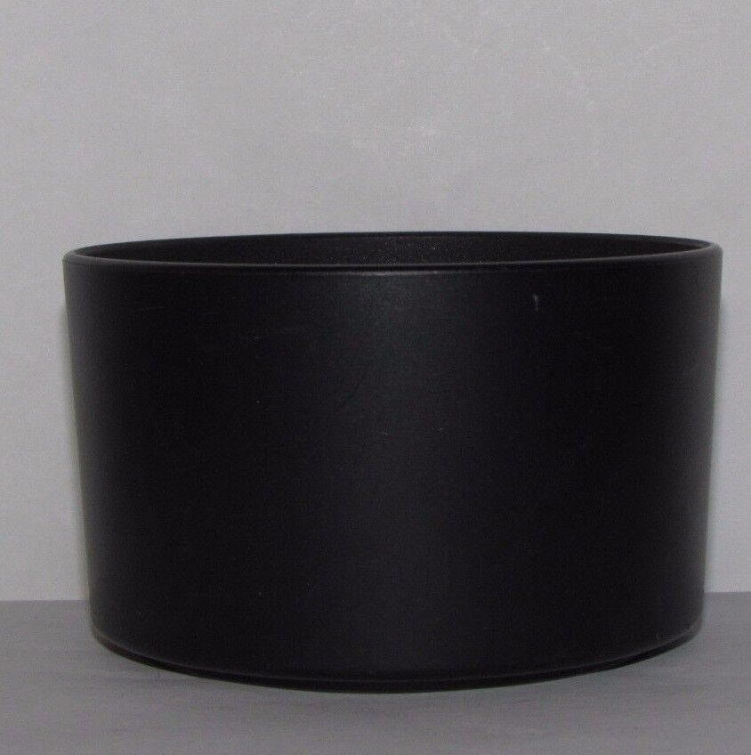 Used 61.5mm ID Twist on Lens Hood Unknown brand