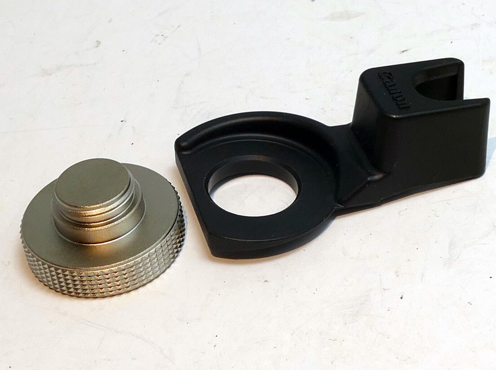 Canon   camera tripod Mount Adapter 1/2”