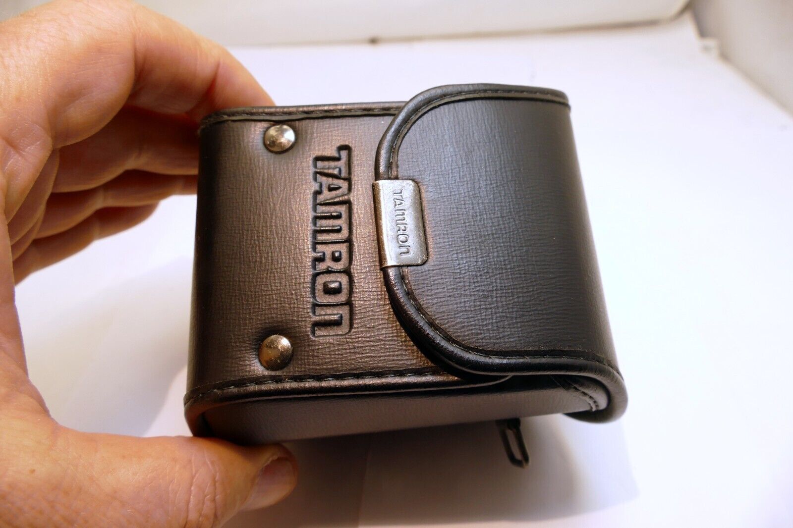 Tamron L-08 small hard Case for 50mm f1.8 f1.4 lens