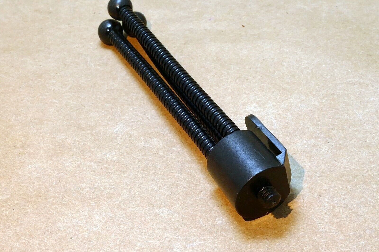 Ultimax Metal Small Mini Tripod  table top with flexible legs