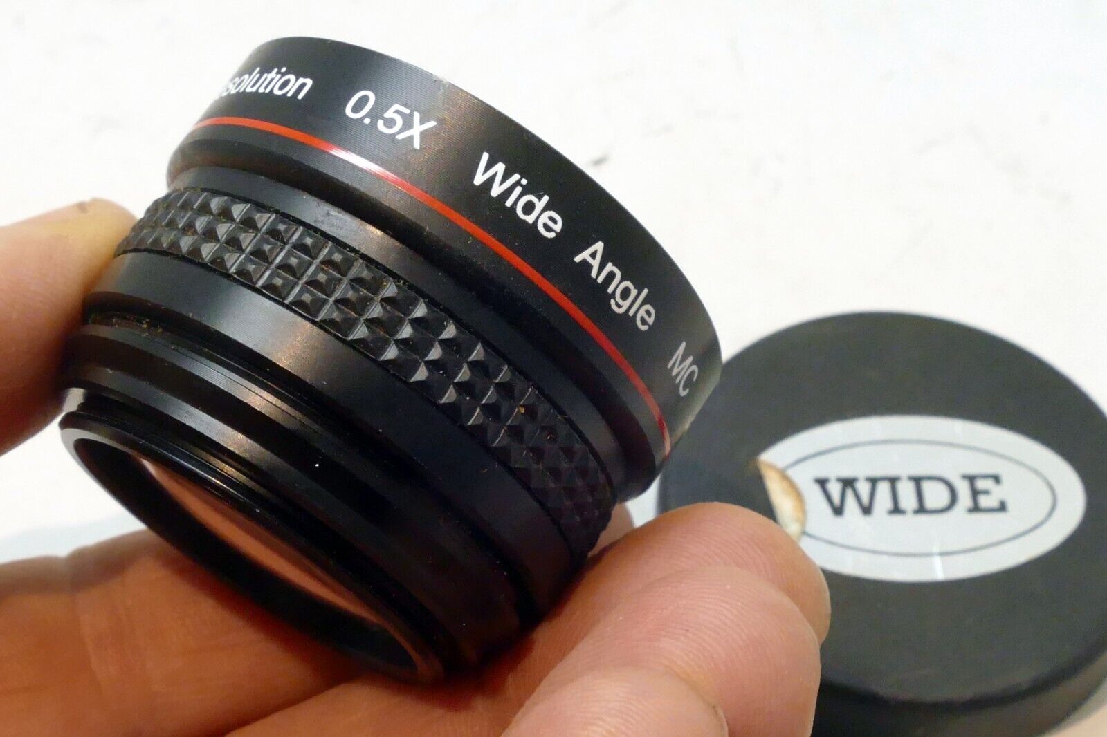 Lenmar 0.5X AUX Wide Angle Lens - Fungus and haze inside - NEEDS CLEANING