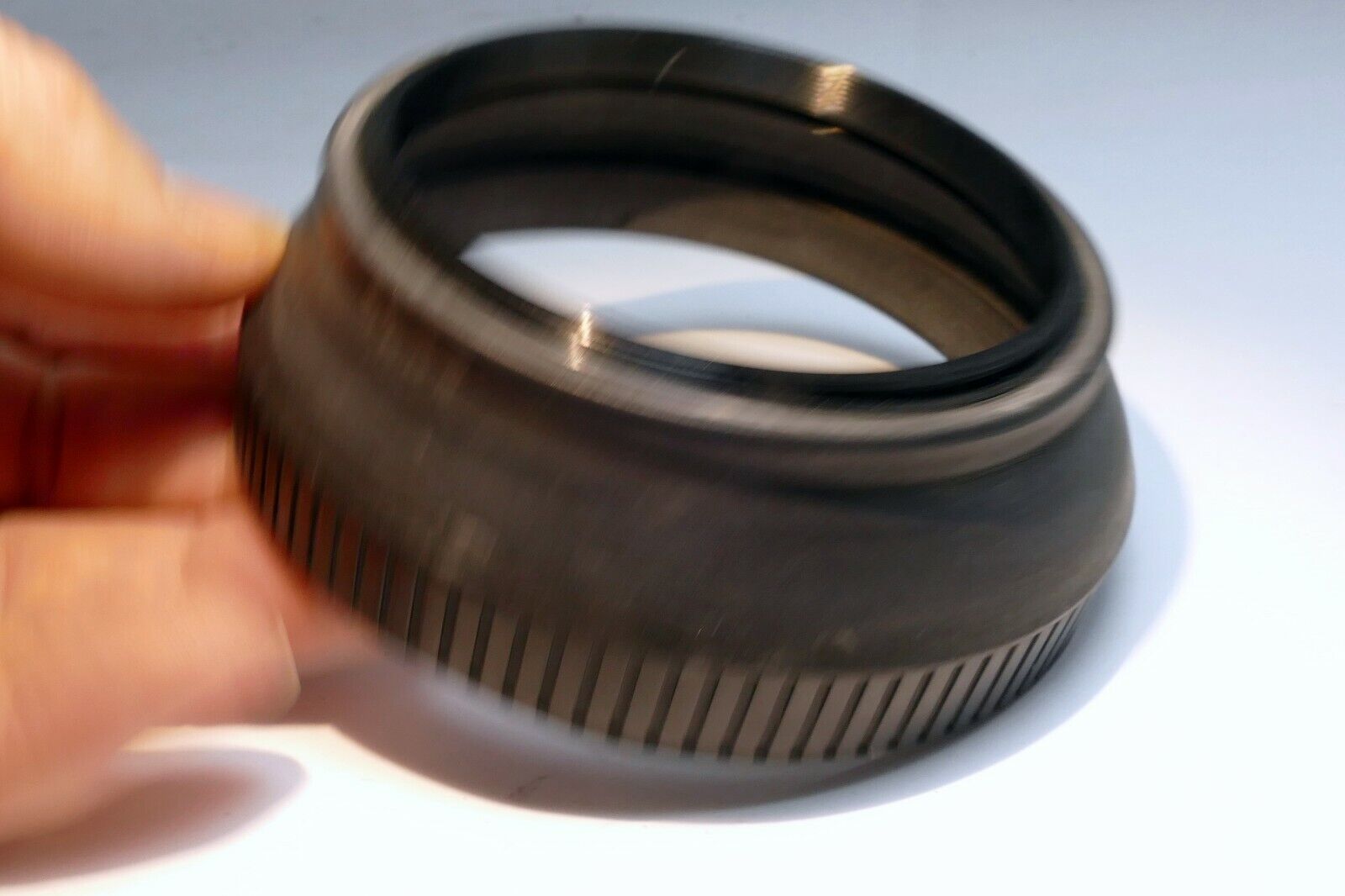 72mm rubber Lens Hood Shade screw in double  threaded for 300mm