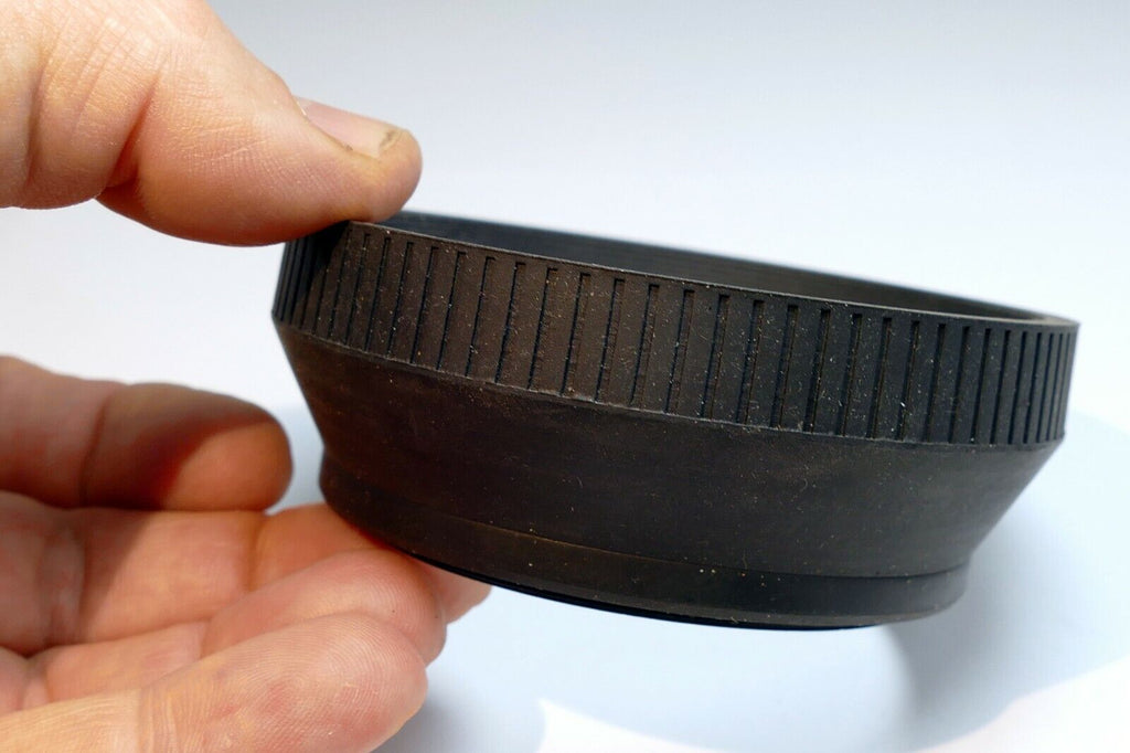 67mm rubber Lens Hood Shade screw in double threaded