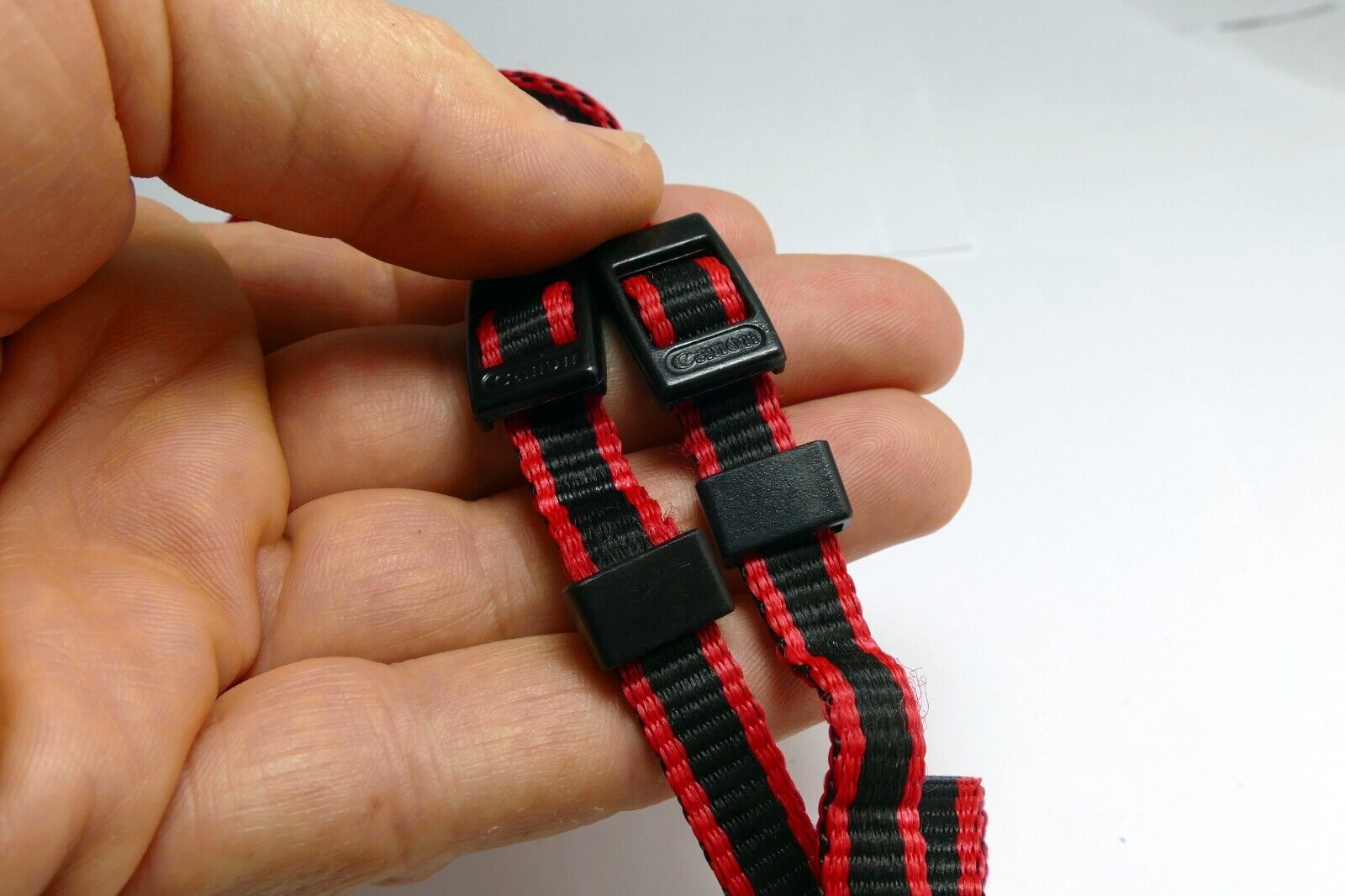 Canon EOS SLR Digital Camera Neck Shoulder Strap Red-Black Strip - Genuine OEM