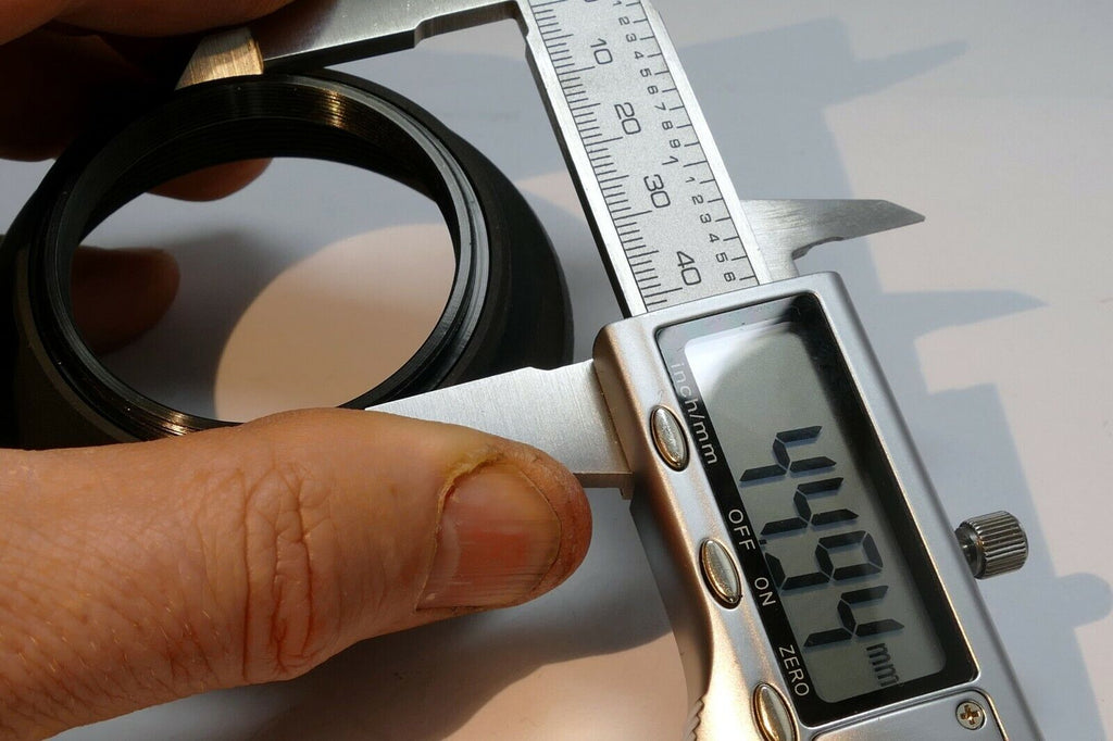 46mm screw in  Rubber Lens Hood Shade collapsible for telephoto 50mm 85mm lenses