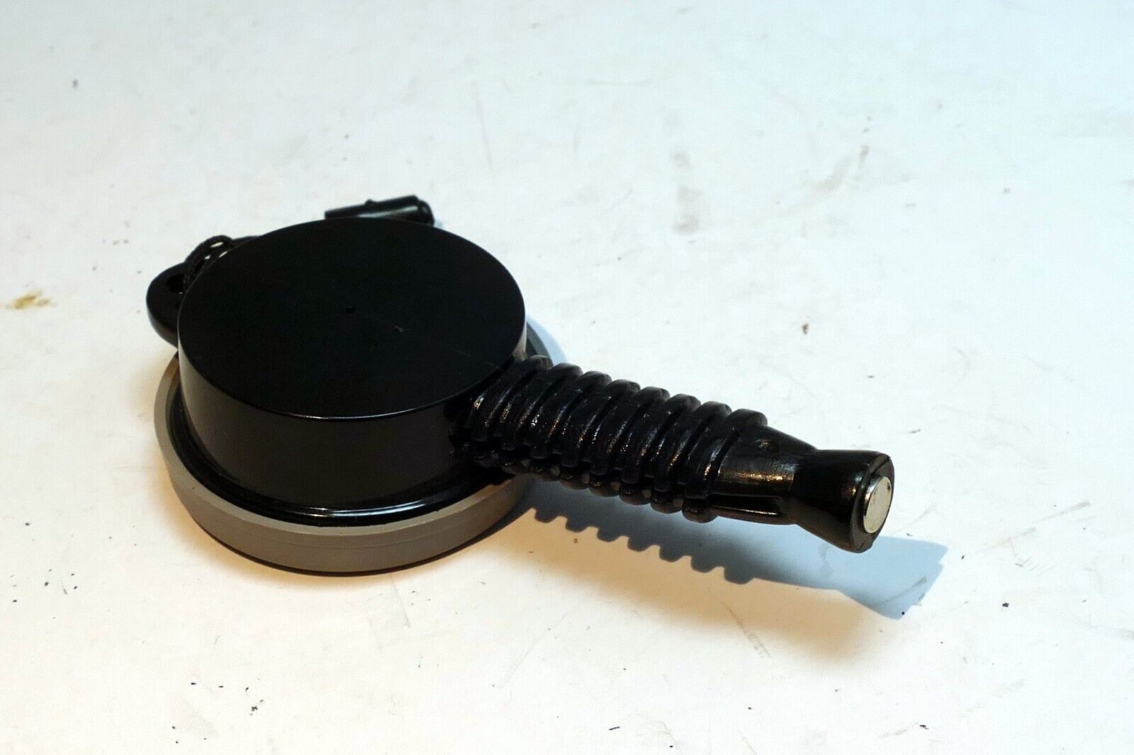 Lensbaby Lens aperture disc removal tool with magnet / case plastic