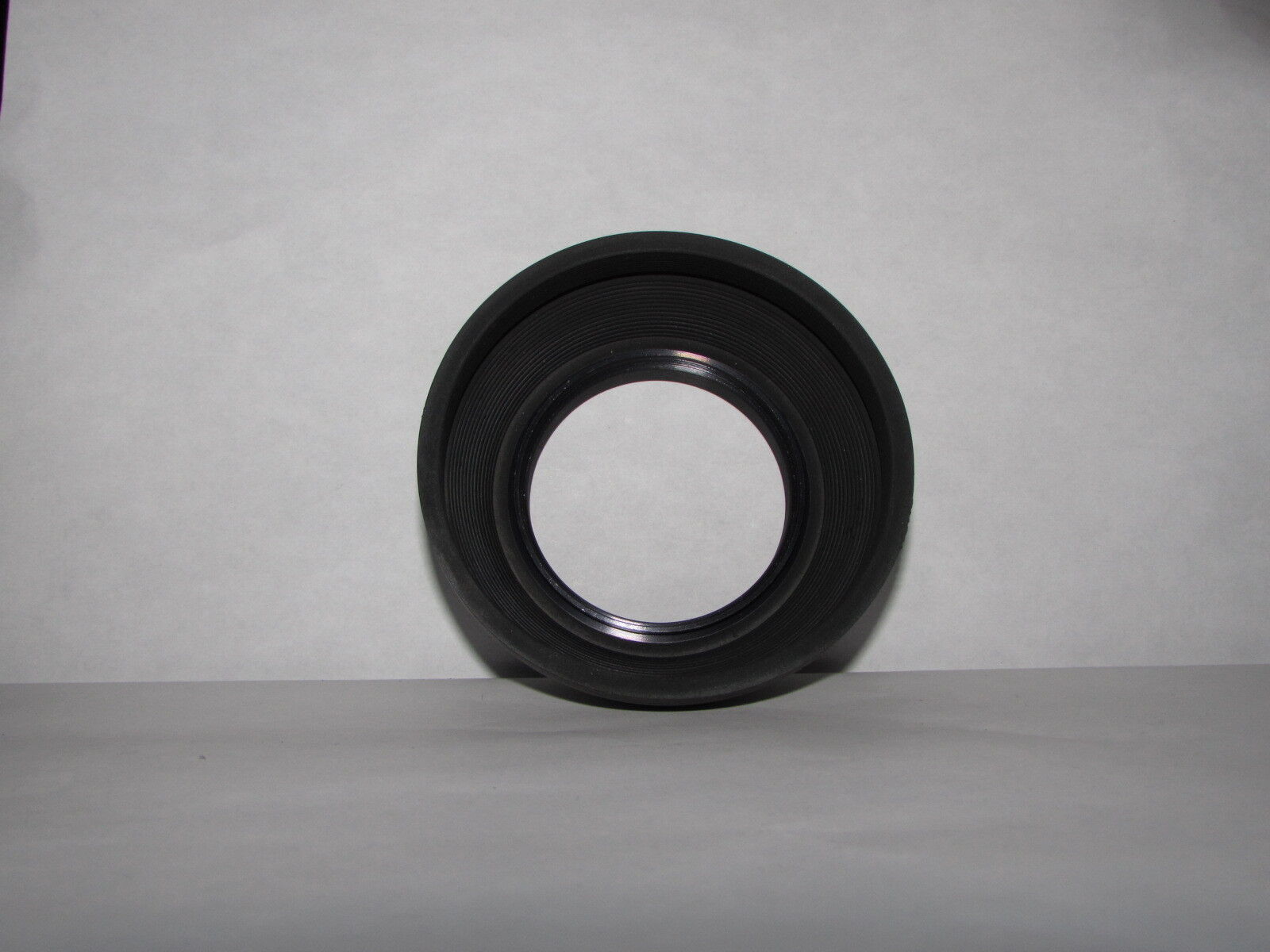 Used Hoya 52mm Rubber Lens Hood Shade Genuine vintage B20248
