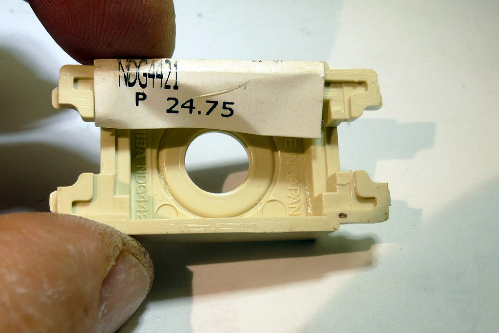 Single COAX  Cable Single  Ivory plate cap  562051