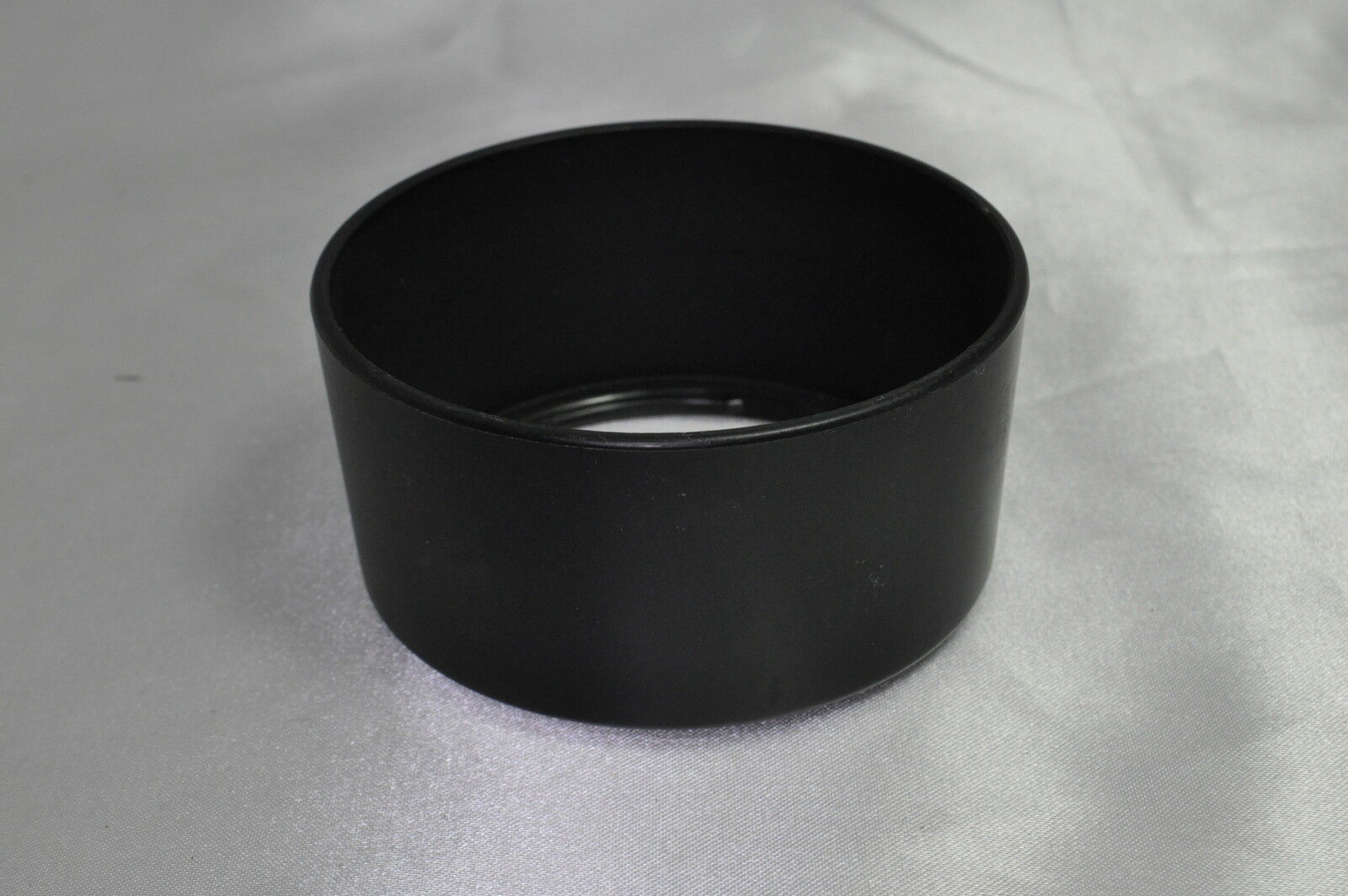 Plastic Lens Hood 61mm inner diameter unknown brand telephoto
