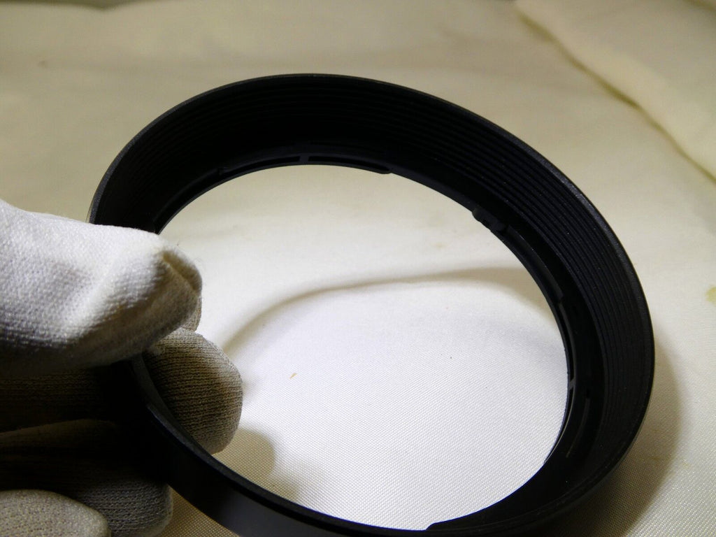 Tamron 85FH  Lens Hood twist on type Genuine OEM