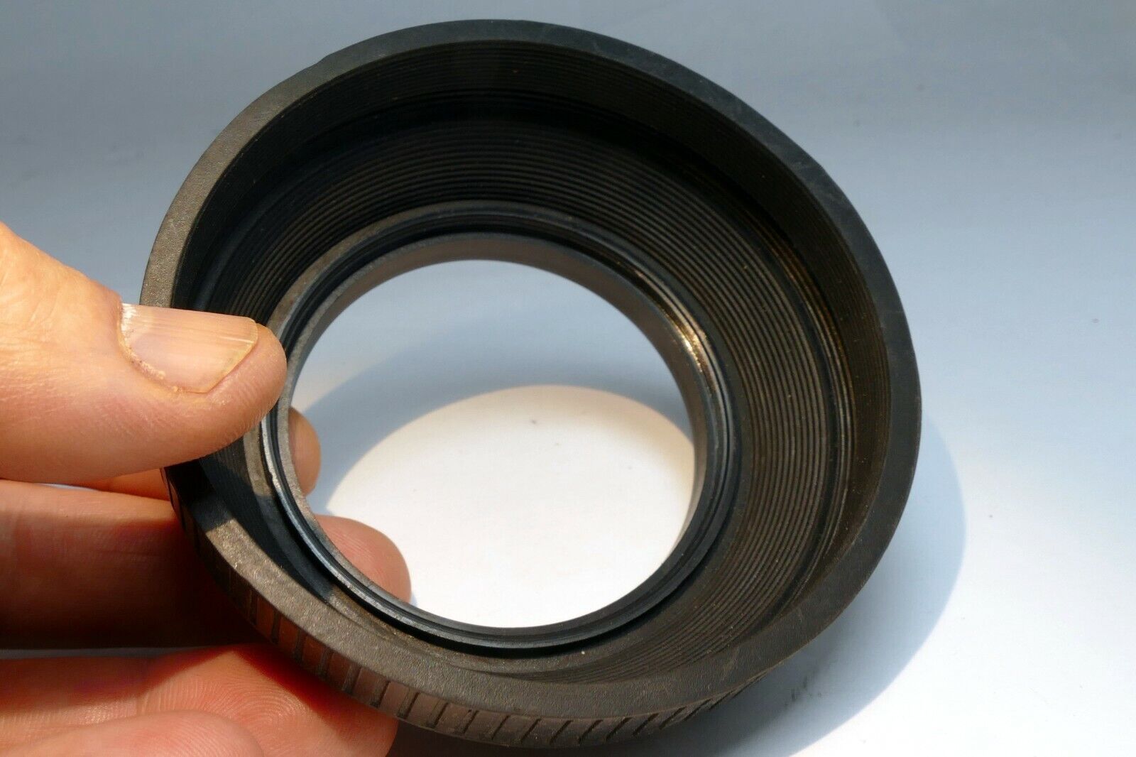 62mm rubber Lens Hood Shade screw in for 70-210mm 90mm 105mm