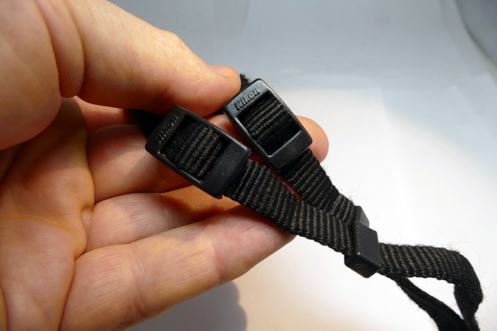 Nikon D300 Camera Neck Strap Yellow-Black AN-DC300 Genuine OEM