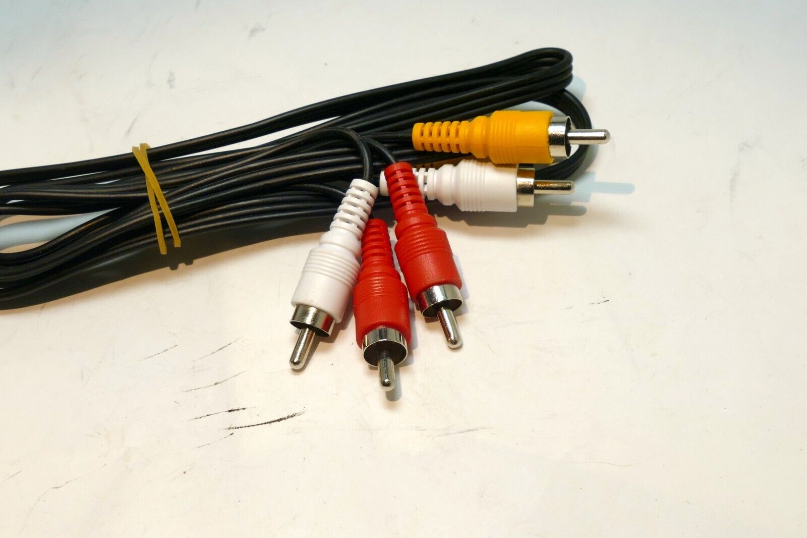 RCA Audio / Video Cable 6  feet  male to male stereo