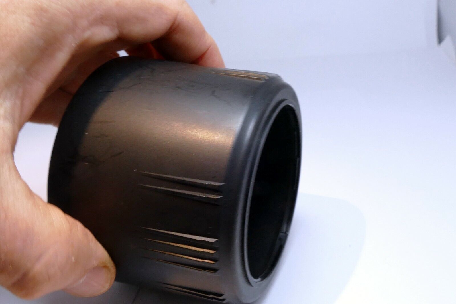 Sigma LH 635-01 Plastic Lens hood Shade for 70-300mm f4-5.6 Macro lens