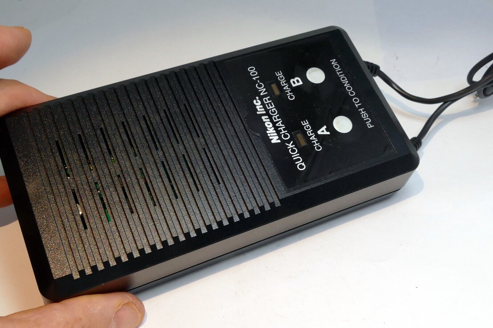 Nikon Nicad Battery Charger NC-100 vintage incomplete