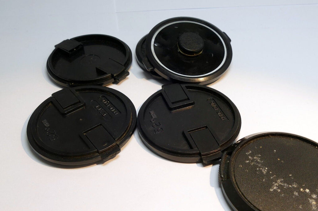 One 52mm snap on type Front Lens Cap (sold separately)