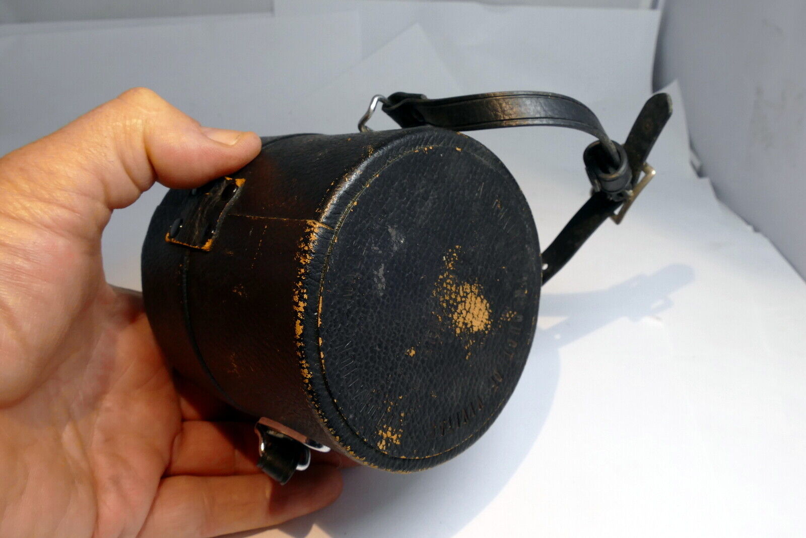 Hard Case for 28mm lens antique Vivitar  f2.5 50mm f1.9 f1.4