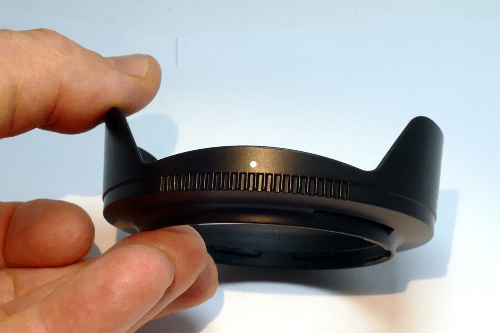 Dedicated  HB-98 Lens Hood Shade for  Nikon NIKKOR Z 24-50mm f/4-6.3