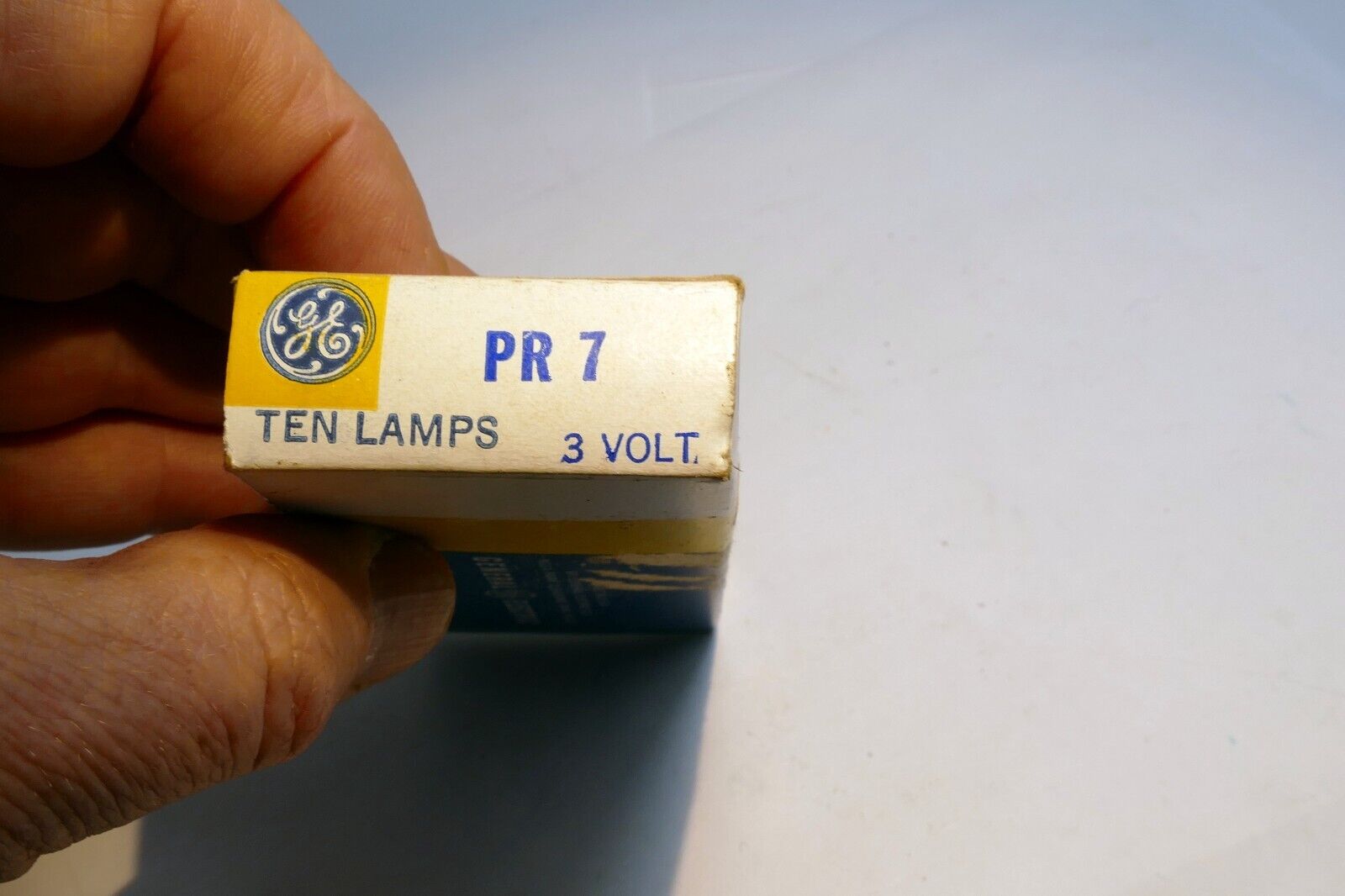 GE No PR 7 Miniature Lamp Bulbs 3V -  9 pcs pack vintage for flashlight