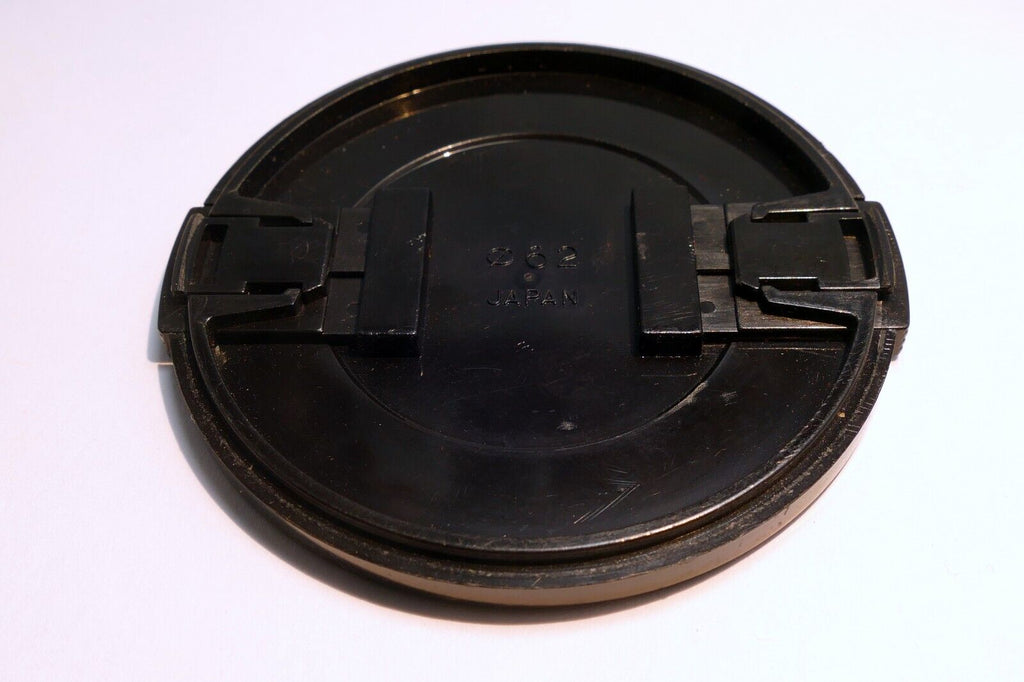 Tokina 62mm Lens Front Cap Snap on type for   Tokina Firin 20mm F/2 FE AF
