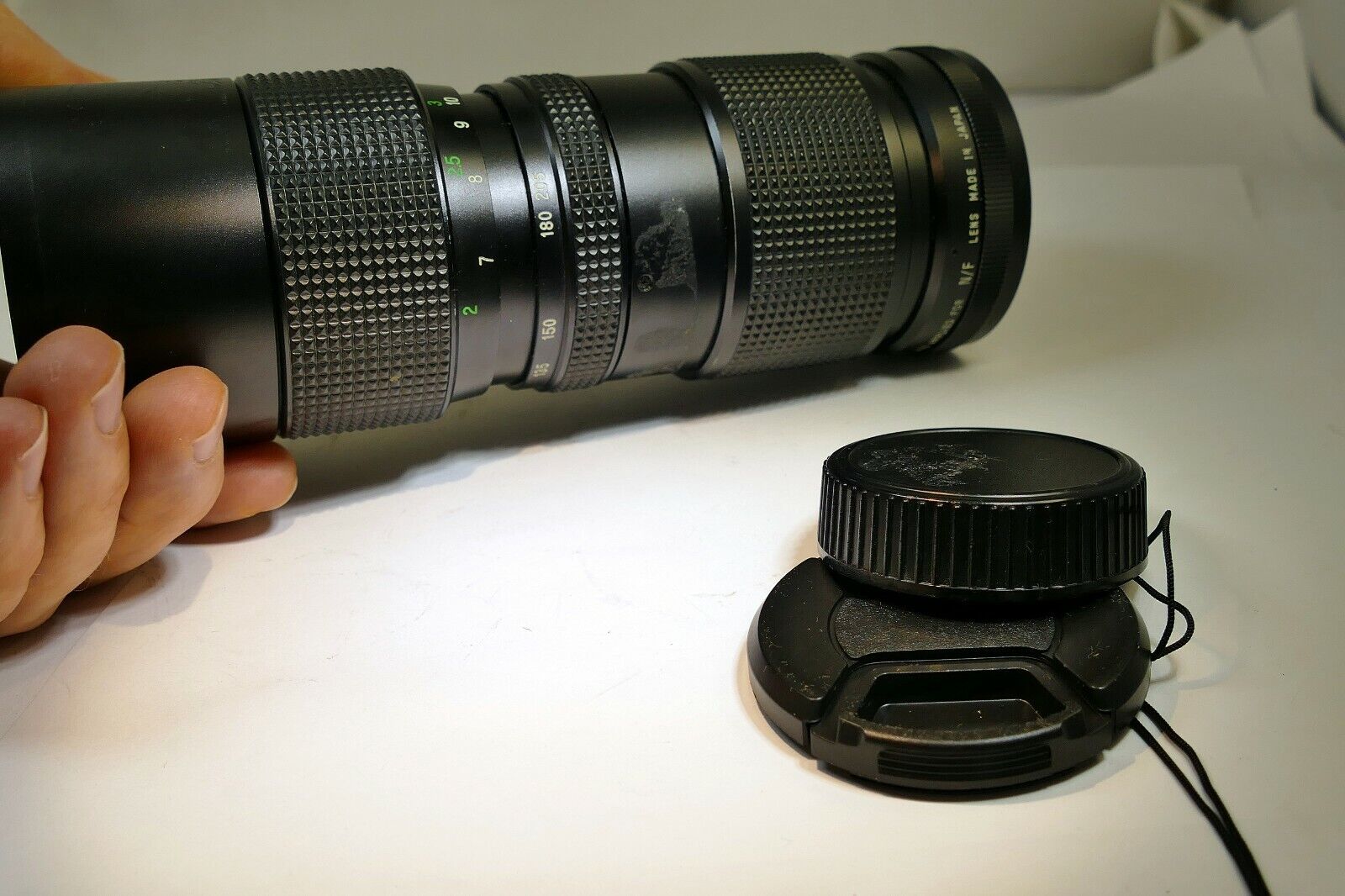 Vivitar  85-205mm f3.8 Close Focus Lens  for Nikon Non Ai F