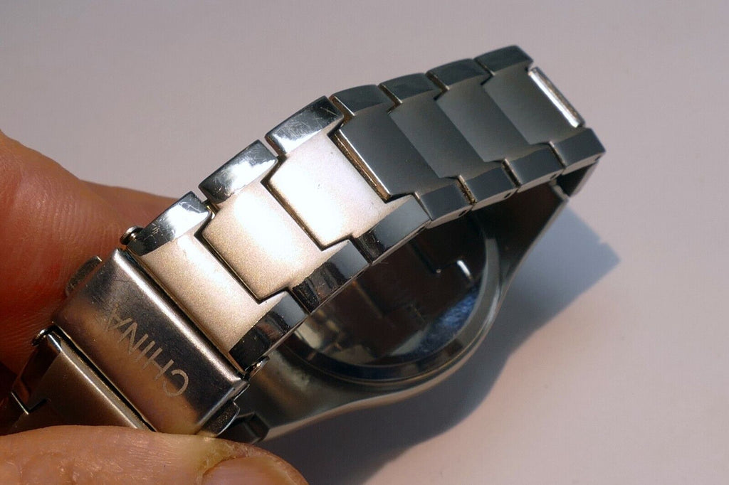 Mens Silver Tone Quartz Flex Band Arabic Numerals Watch - Needs Battery