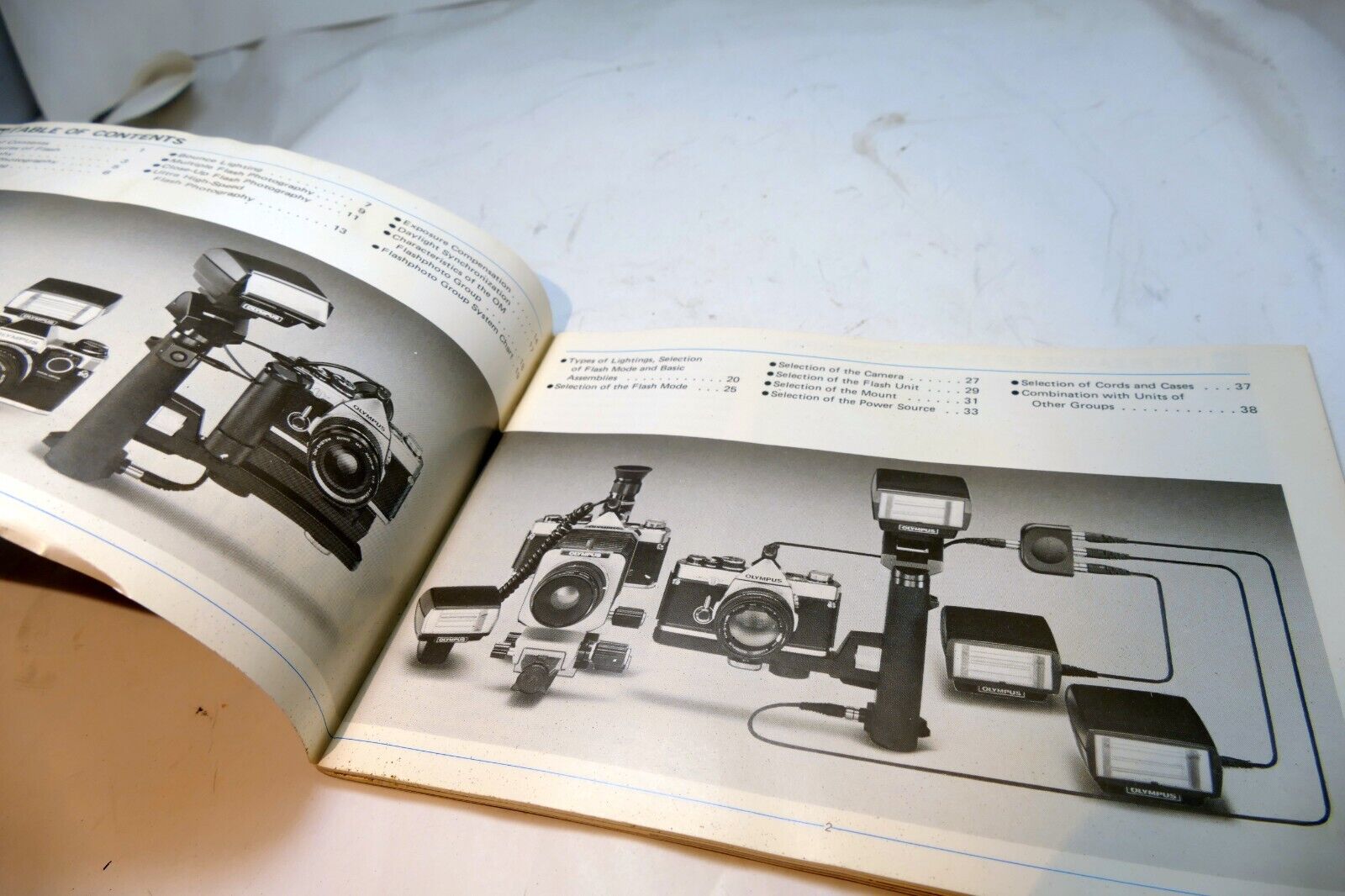 Olympus OM System  Brochure Guide for OM Flash Photo group T32 T20