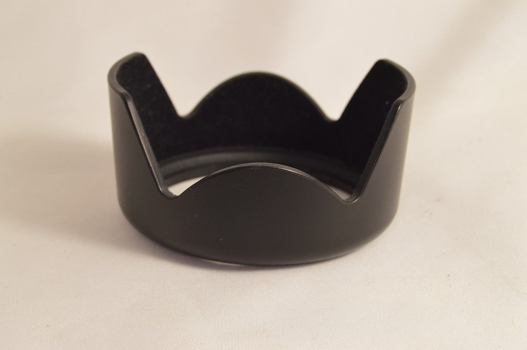 Plastic Lens Hood 65.8mm unknown brand flower shaped O121003