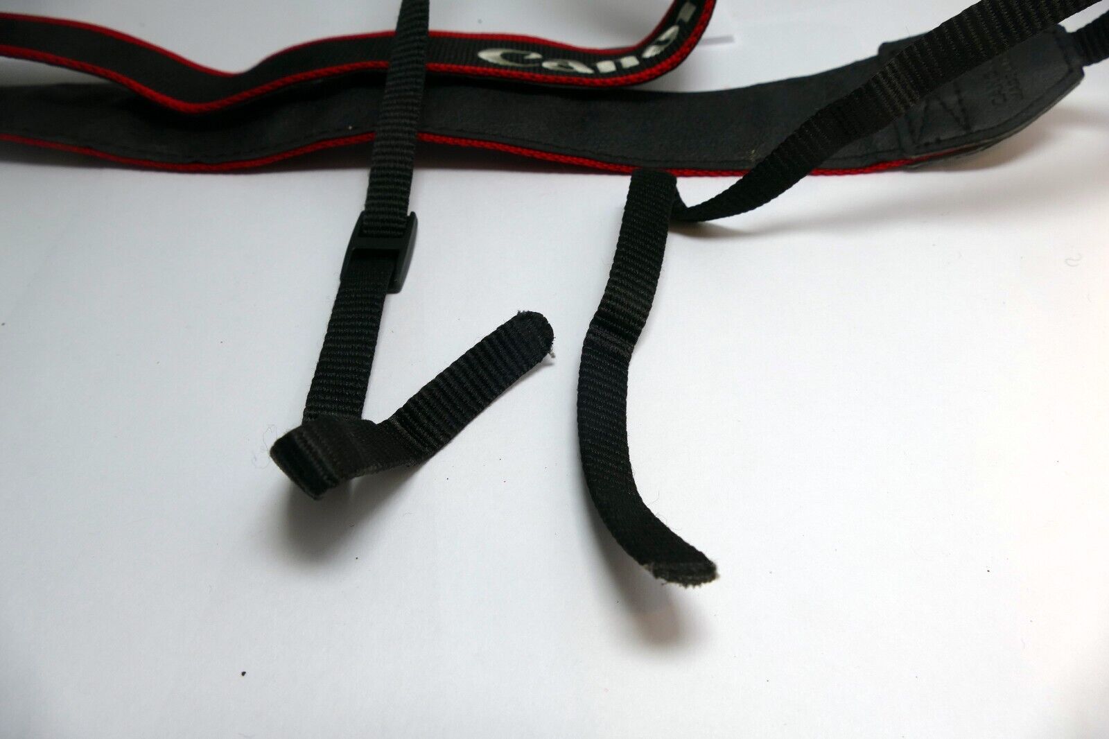 Canon EOS 80D Digital Camera Neck Shoulder Strap Black-Red - -  Genuine OEM