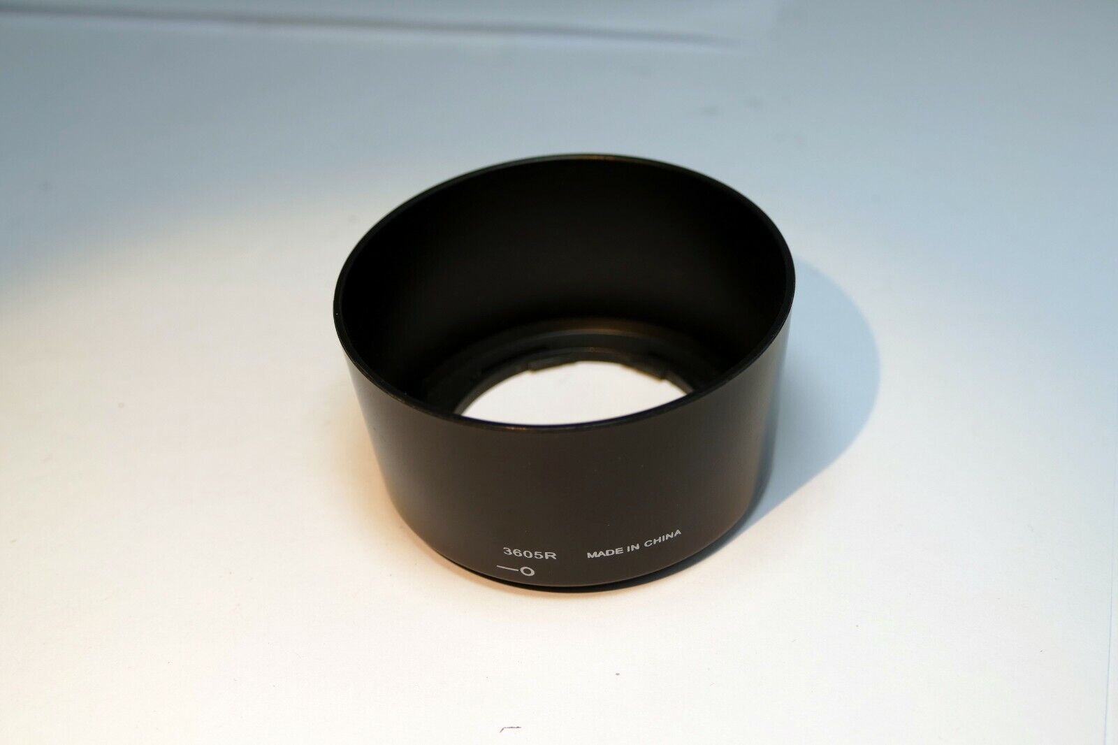 3605R Lens Hood Shade 43mm twist on type