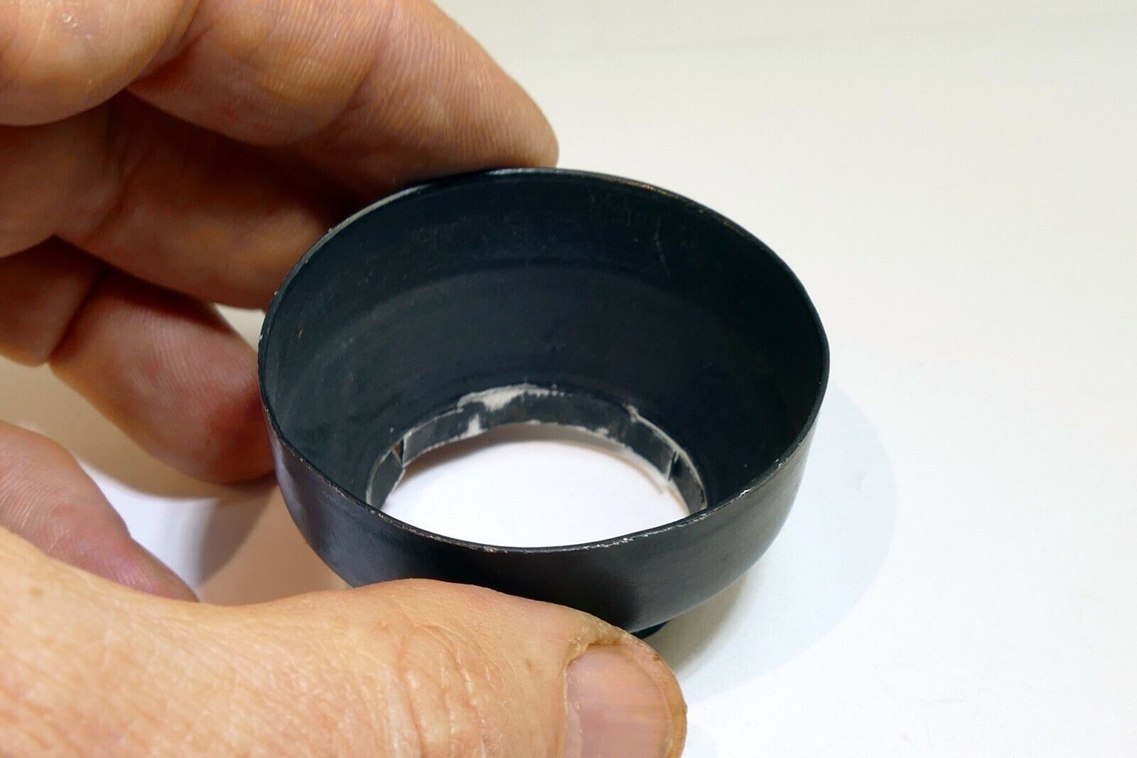 32-33mm series 5 V Metal Lens Hood Shade twist on type