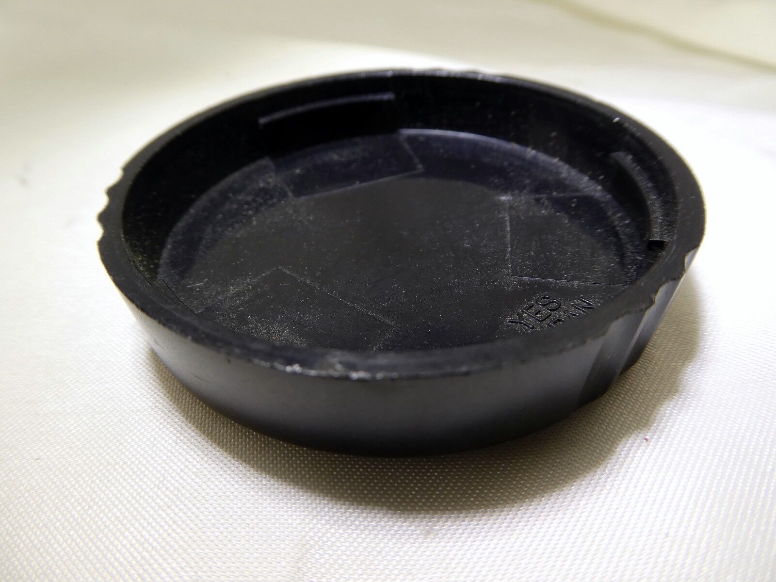 YES Rear Lens Cap twist on type  for Canon EOS EF  lenses 2X EF