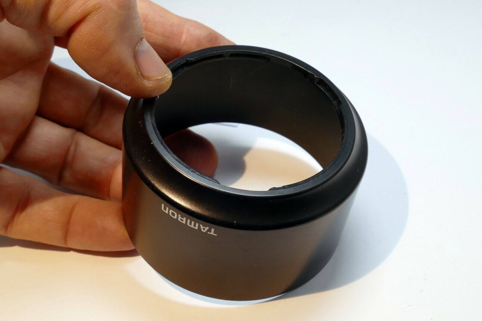 Tamron  58FH 70-210mm f4-5.6 AF Lens Hood Shade Adaptall (manual focus)