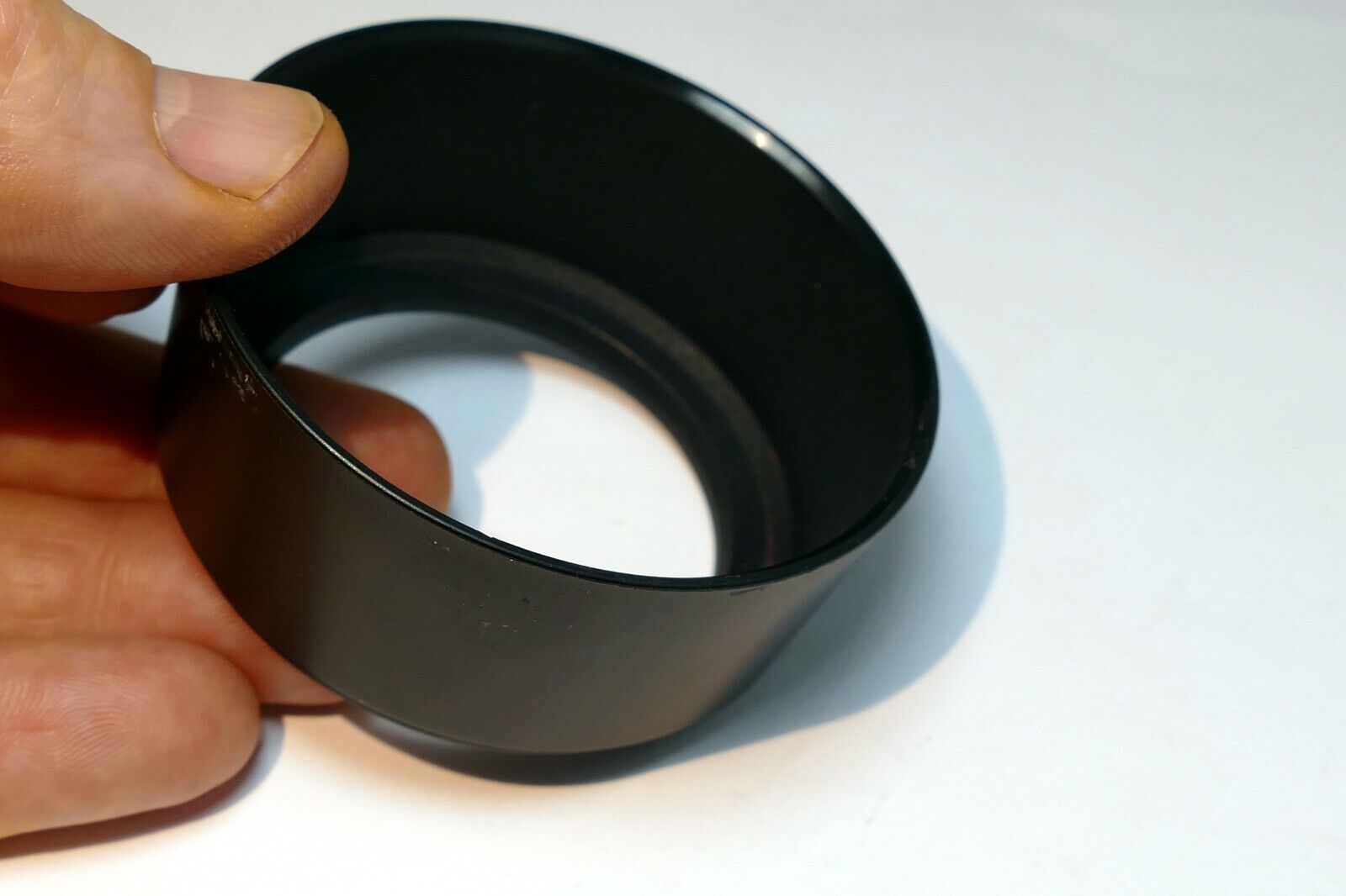 52mm Plastic Lens Hood Shade screw on type for 85mm f2.8  telephoto