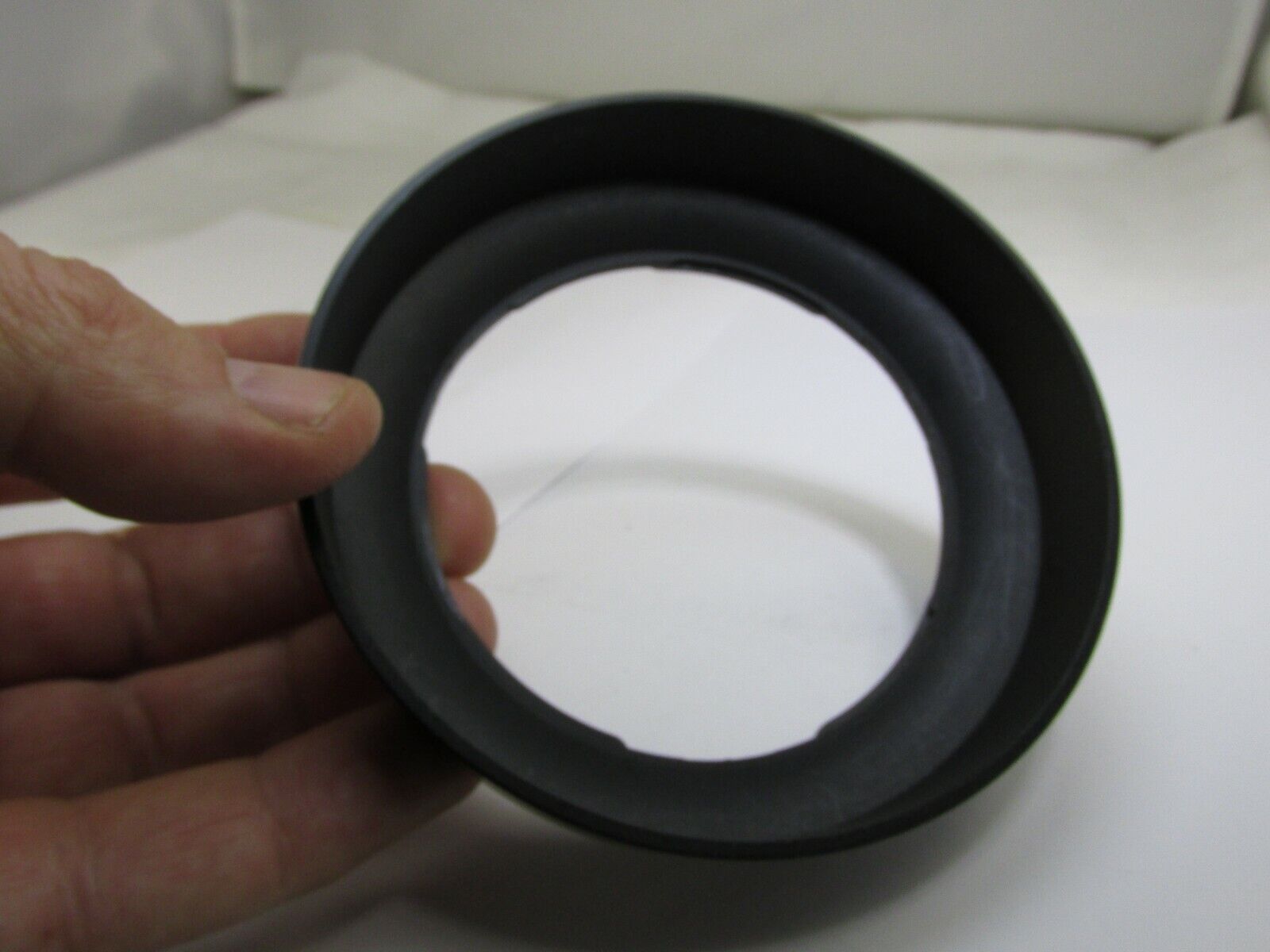 Lens Hood Shade adapter  twist on type for  WIDE-ANGLE 75mm ID for 72mm rim