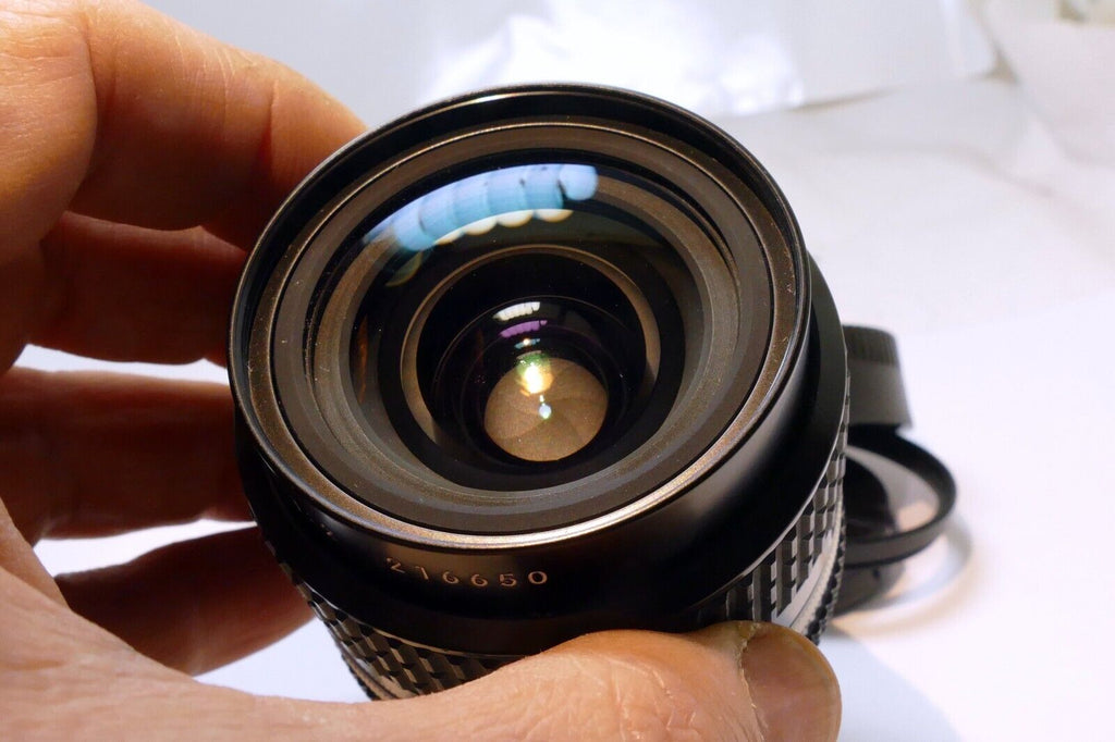 Nikon Ai-s AIS 24mm f2 wide angle prime manual focus lens f2.0 - Mint condition
