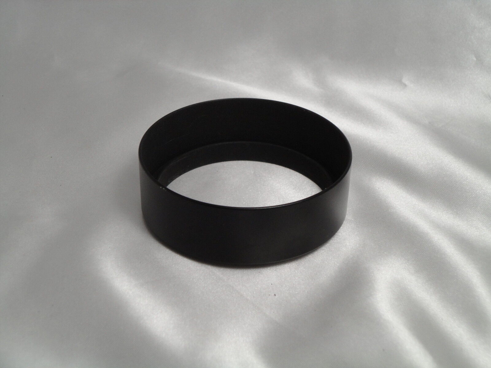 Metal Lens Hood 64.8mm screw in type vintage 2103037