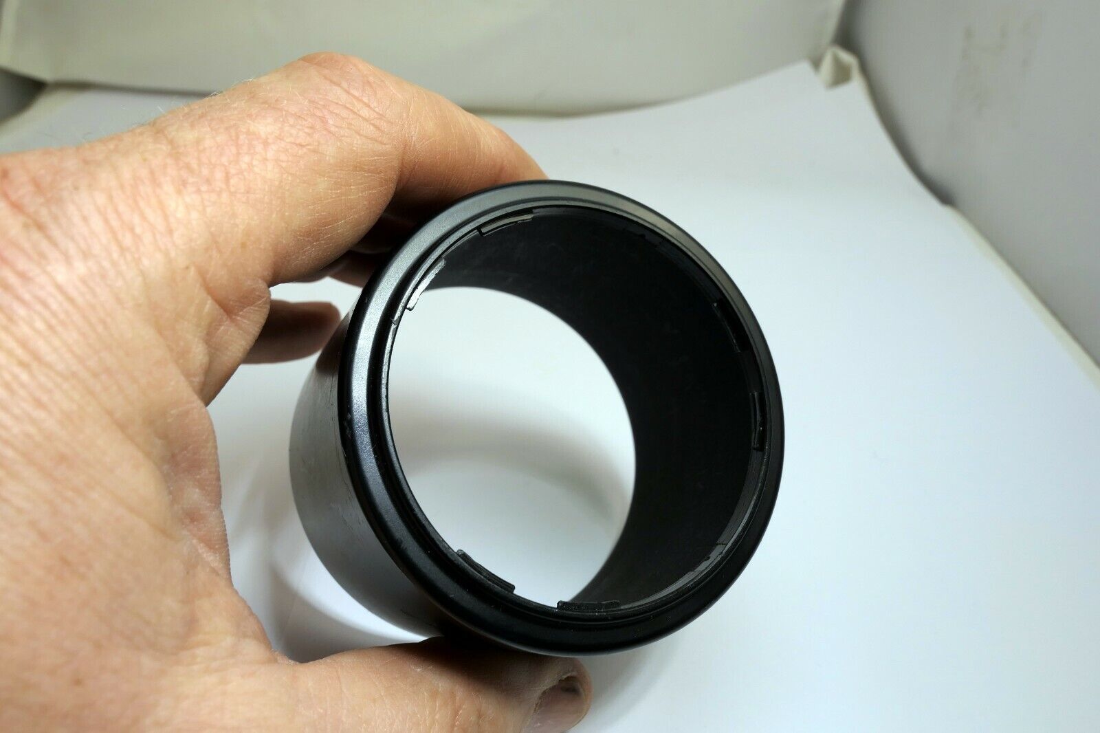 Lens Hood Shade 59mm ID unknown brand twist on type Telephoto