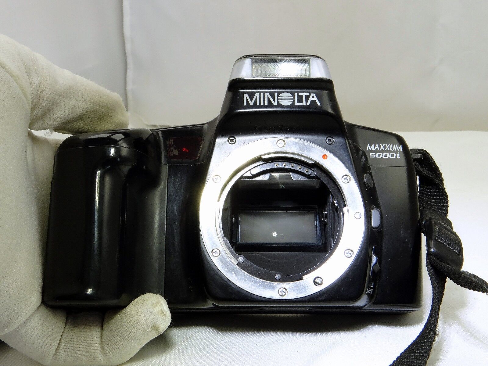Minolta Maxxum 5000i 35mm SLR Film Camera AS IS parts repair