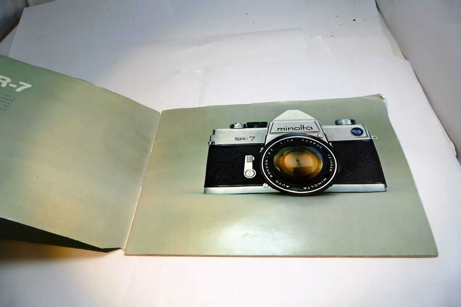 Minolta SR-7 SR-1 Camera Brochure Guide
